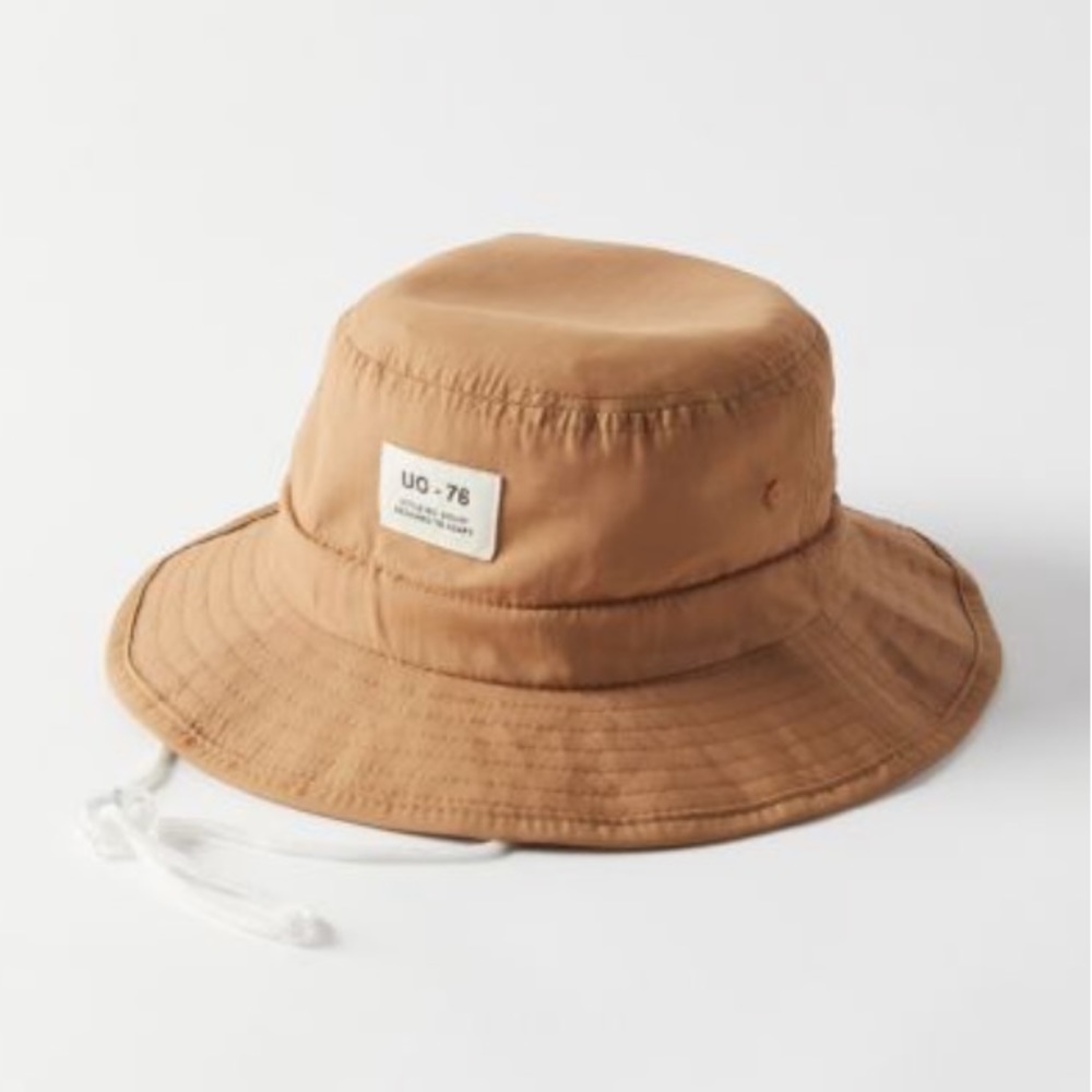 Urban Outfitters bucket hat